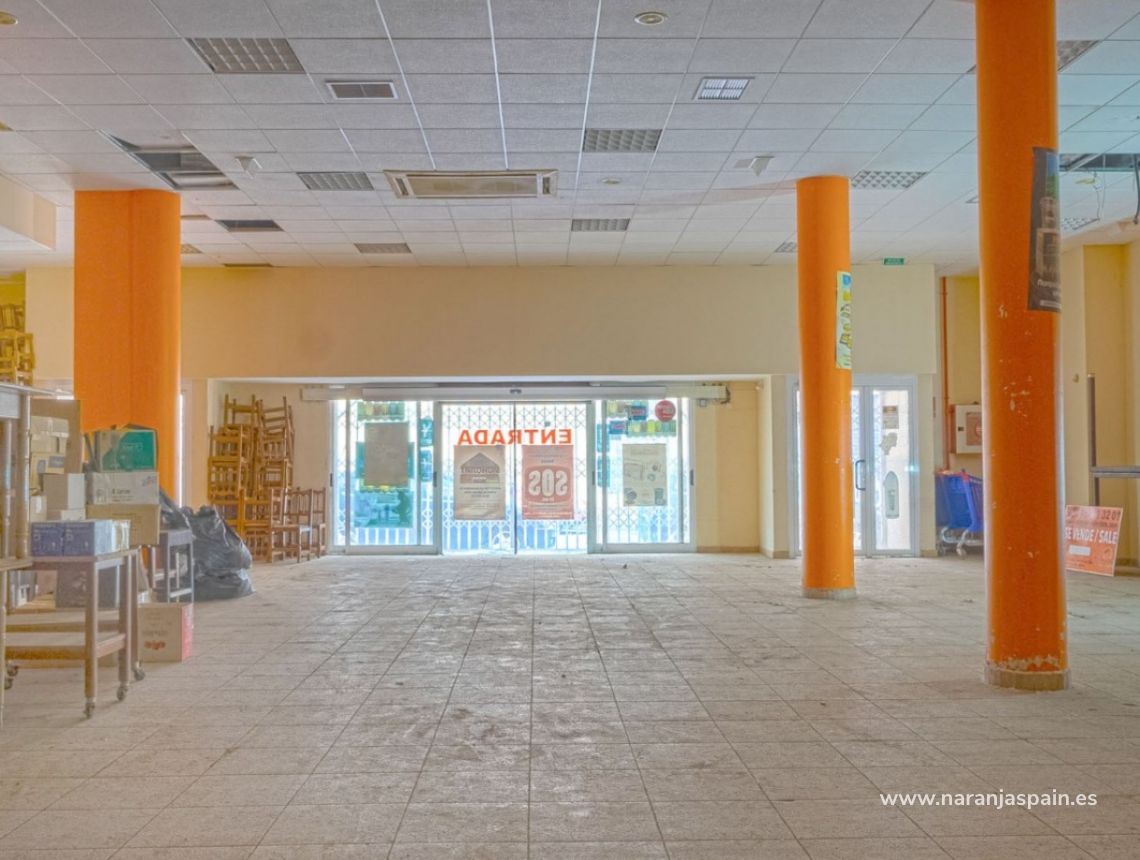 Sale - Commercial property - Torrevieja