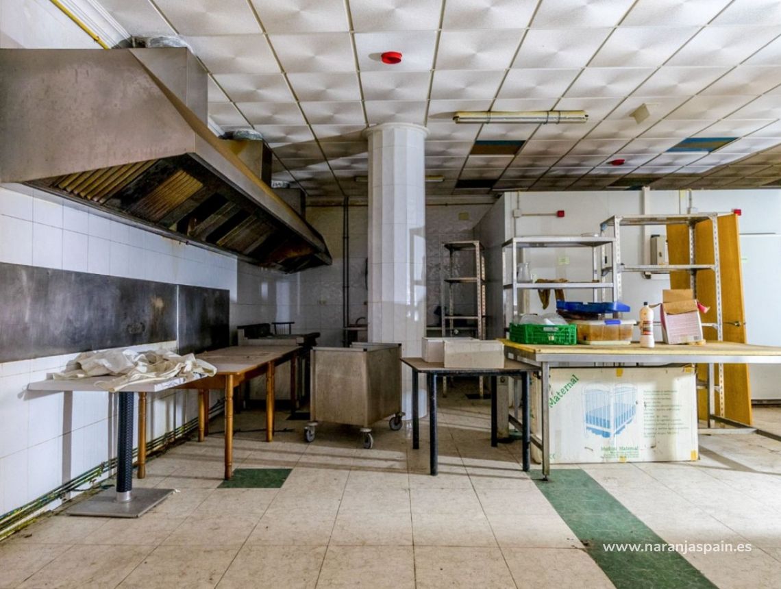 Sale - Commercial property - Torrevieja