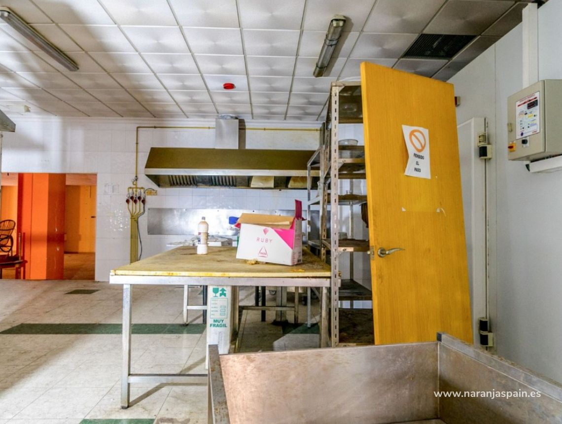 Sale - Commercial property - Torrevieja