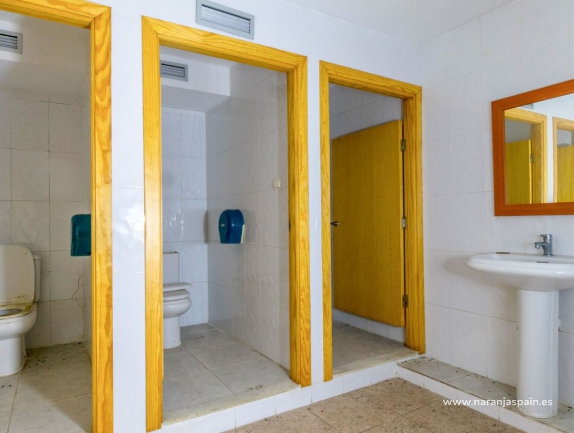 Sale - Commercial property - Torrevieja