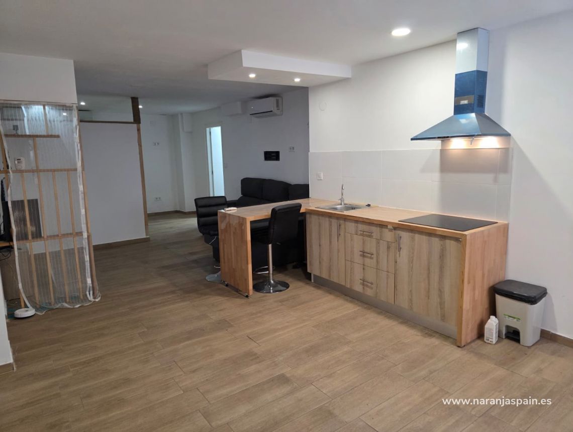 Sale - Помещение - Alicante - Centro