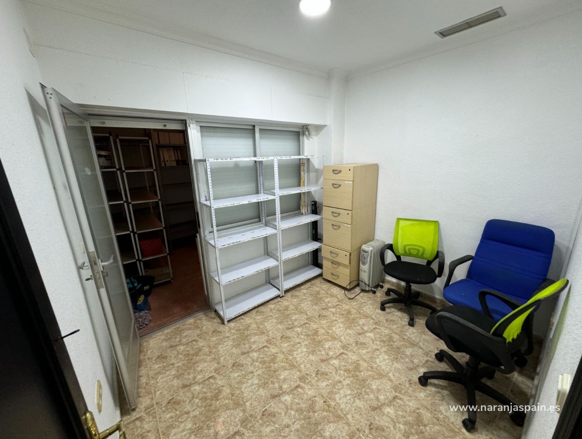 Sale - Помещение - Гвардамар дель Сегура - CENTRO