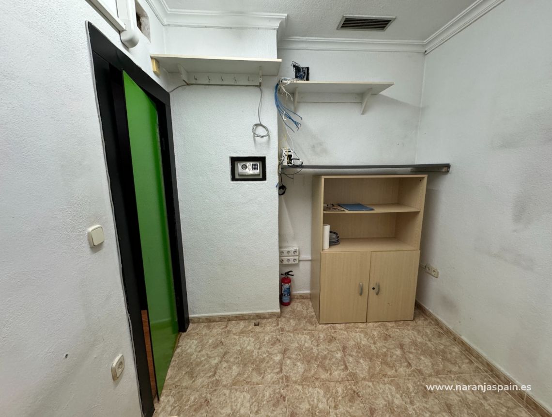 Sale - Помещение - Гвардамар дель Сегура - CENTRO