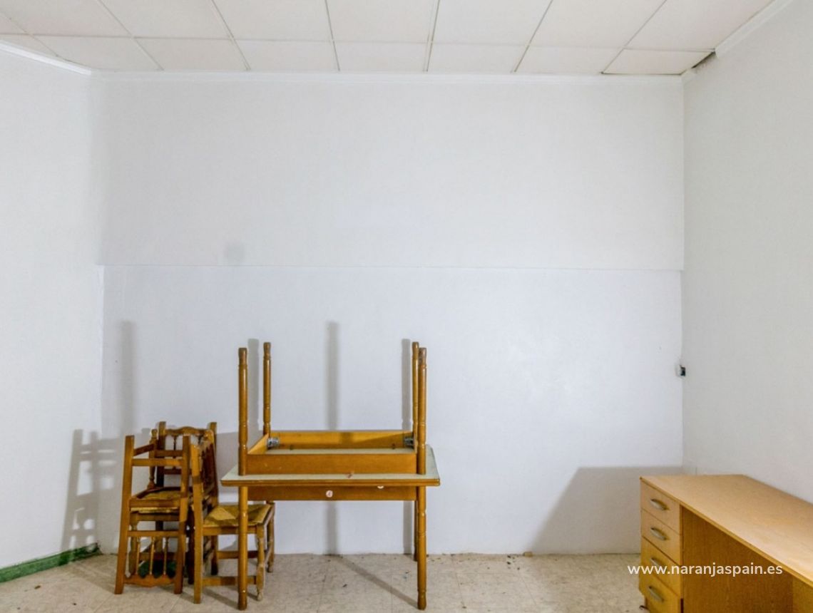 Sale - Помещение - Torrevieja