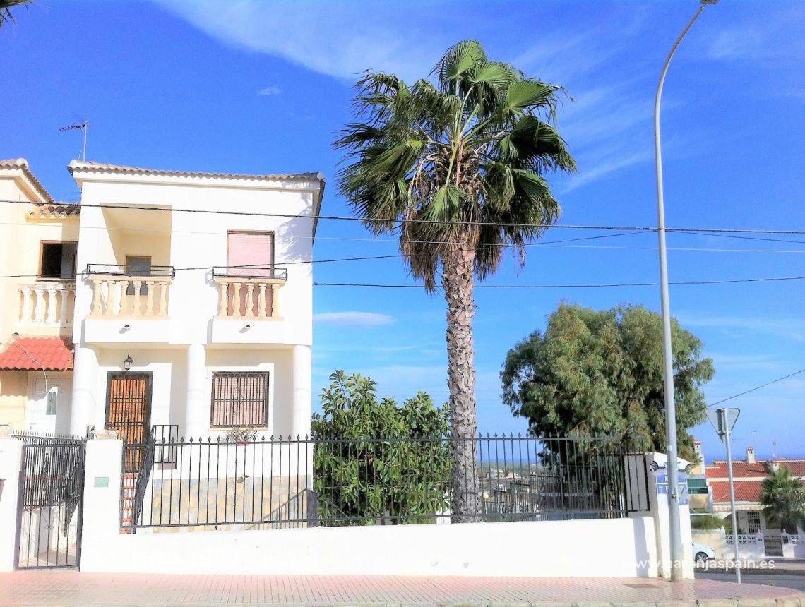 Sale - Semi-detached house - Ciudad Quesada