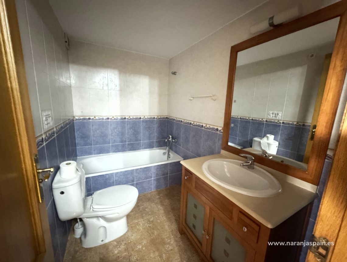 Sale - Semi-detached house - Guardamar del Segura - Park Reina Sofia