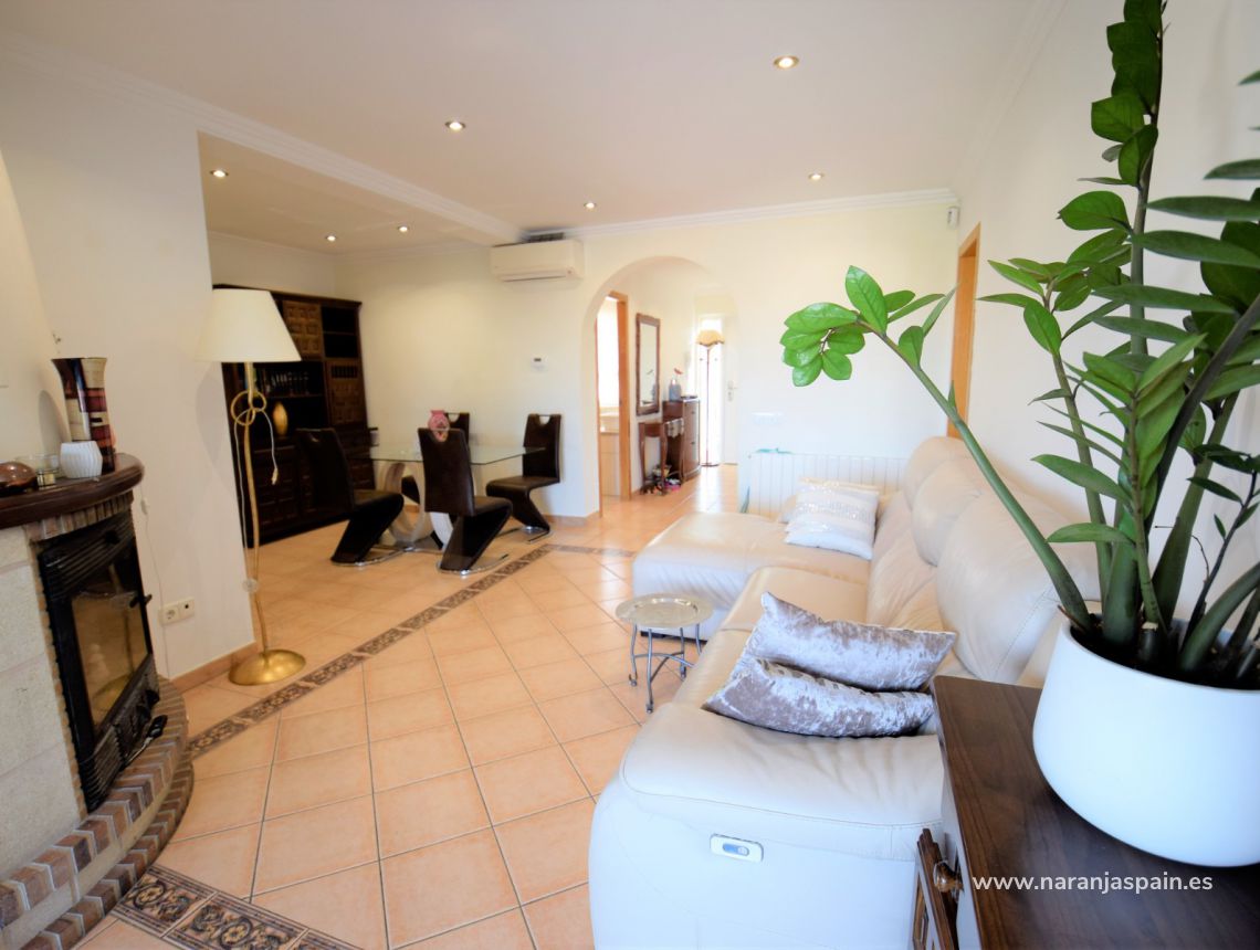 Sale - Semi-detached house - Torrevieja - Los Balcones