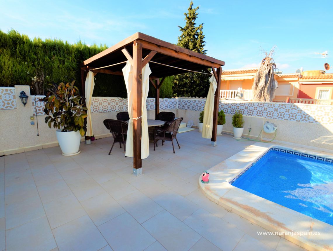 Sale - Semi-detached house - Torrevieja - Los Balcones