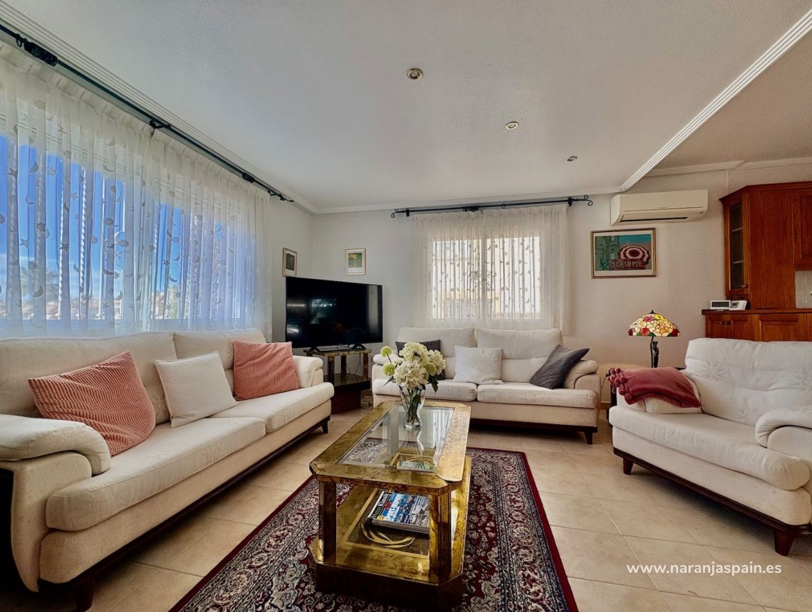 Sale - Single Family Home - Ориуэла Коста  - Las Filipinas