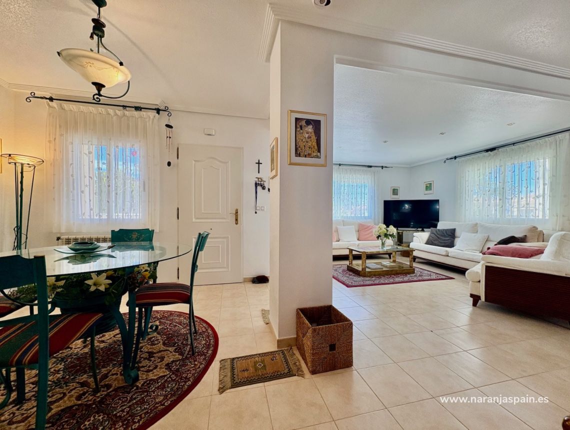 Sale - Single Family Home - Ориуэла Коста  - Las Filipinas