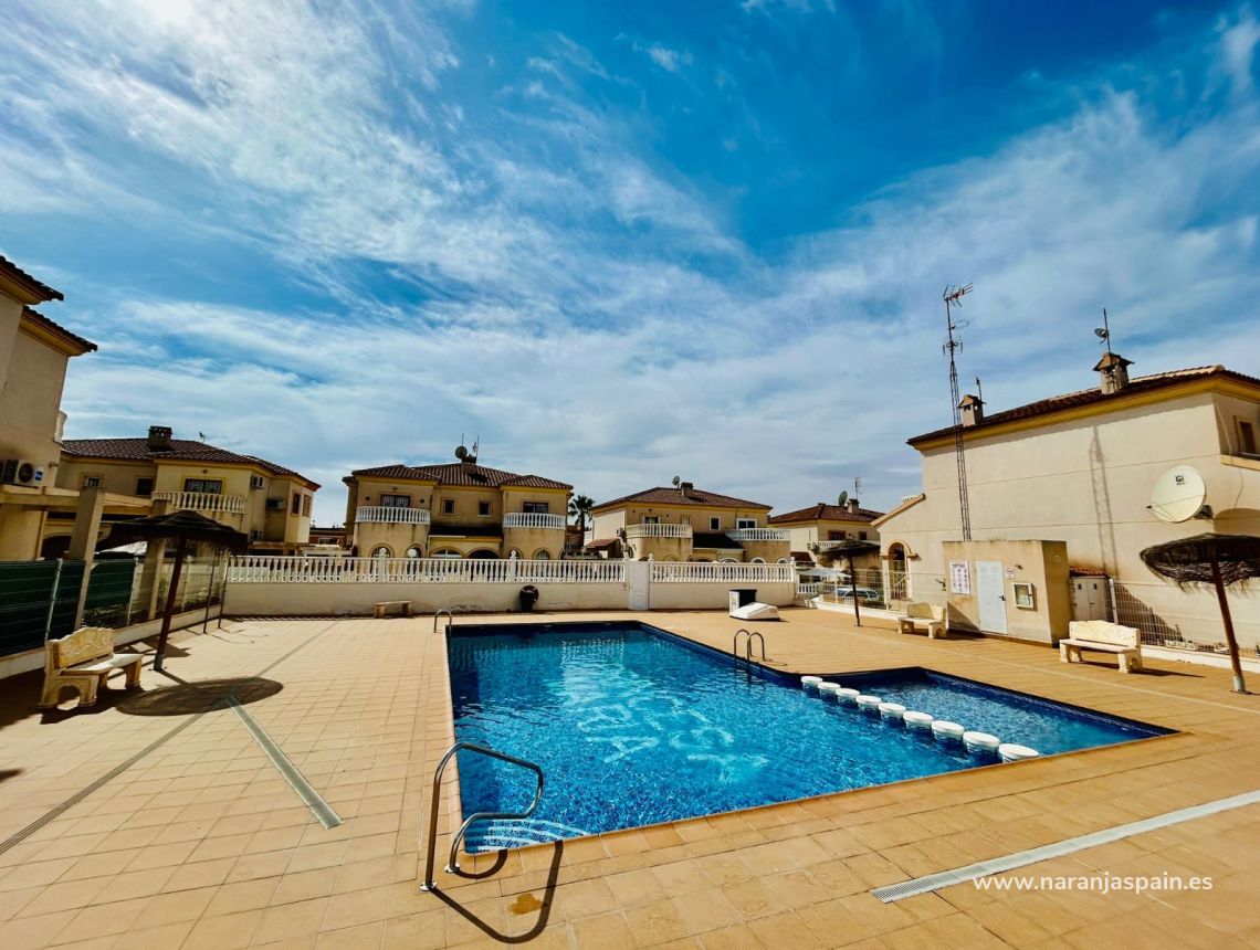 Sale - Single Family Home - Torrevieja - Sector 25