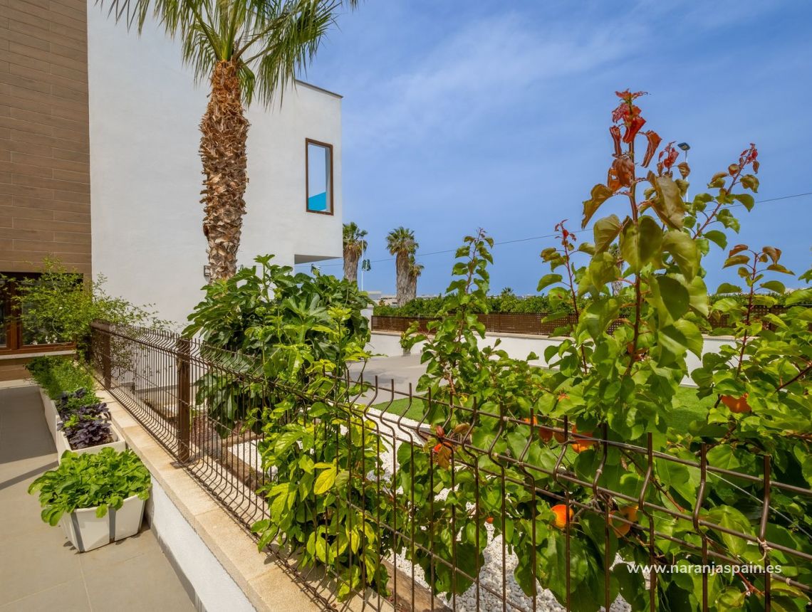 Sale - Town House - Los Balcones