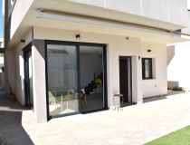 Sale - Vila - Los Montesinos