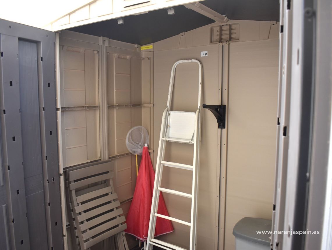 Sale - Vila - Los Montesinos