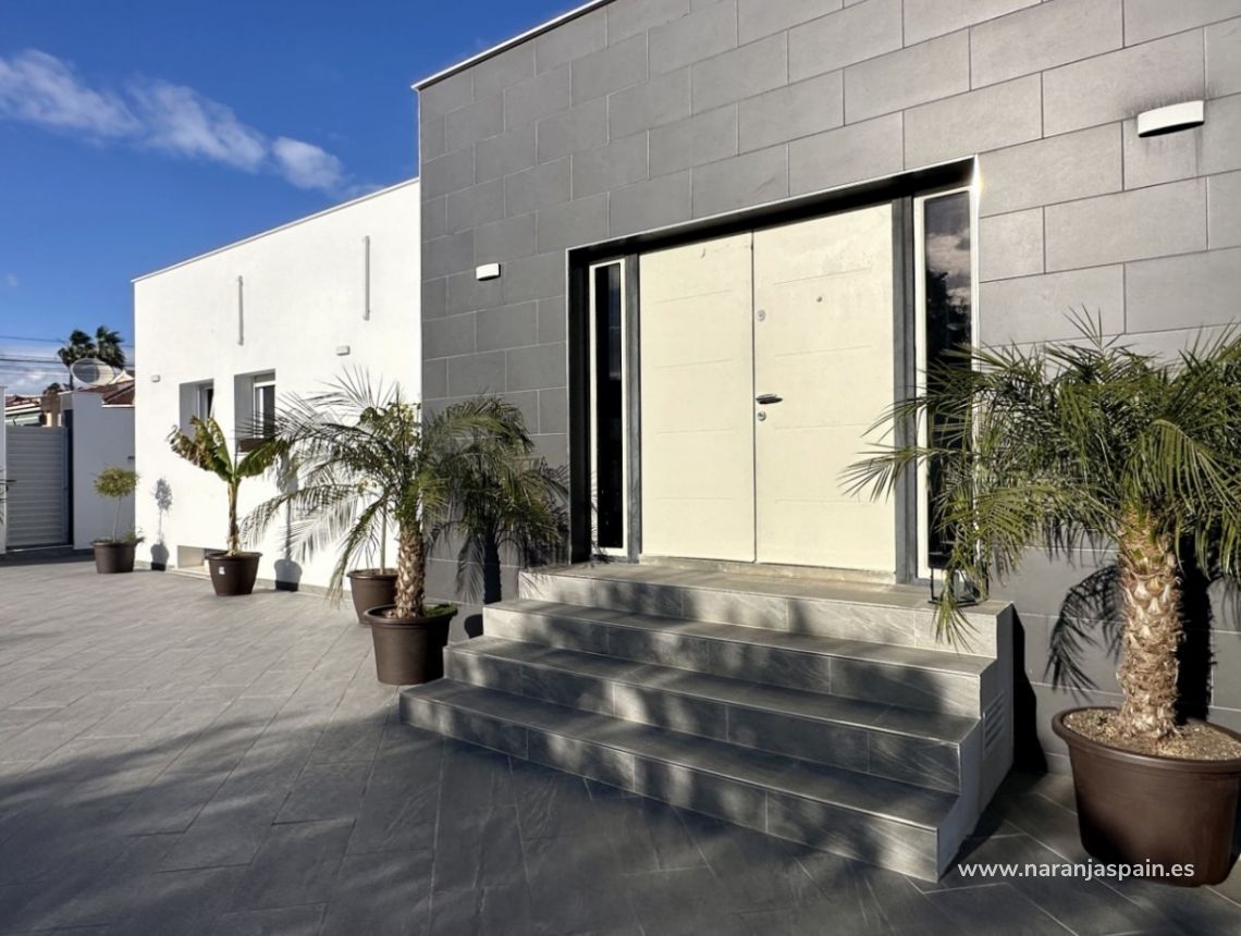 Sale - Vila - Rojales - Ciudad Quesada