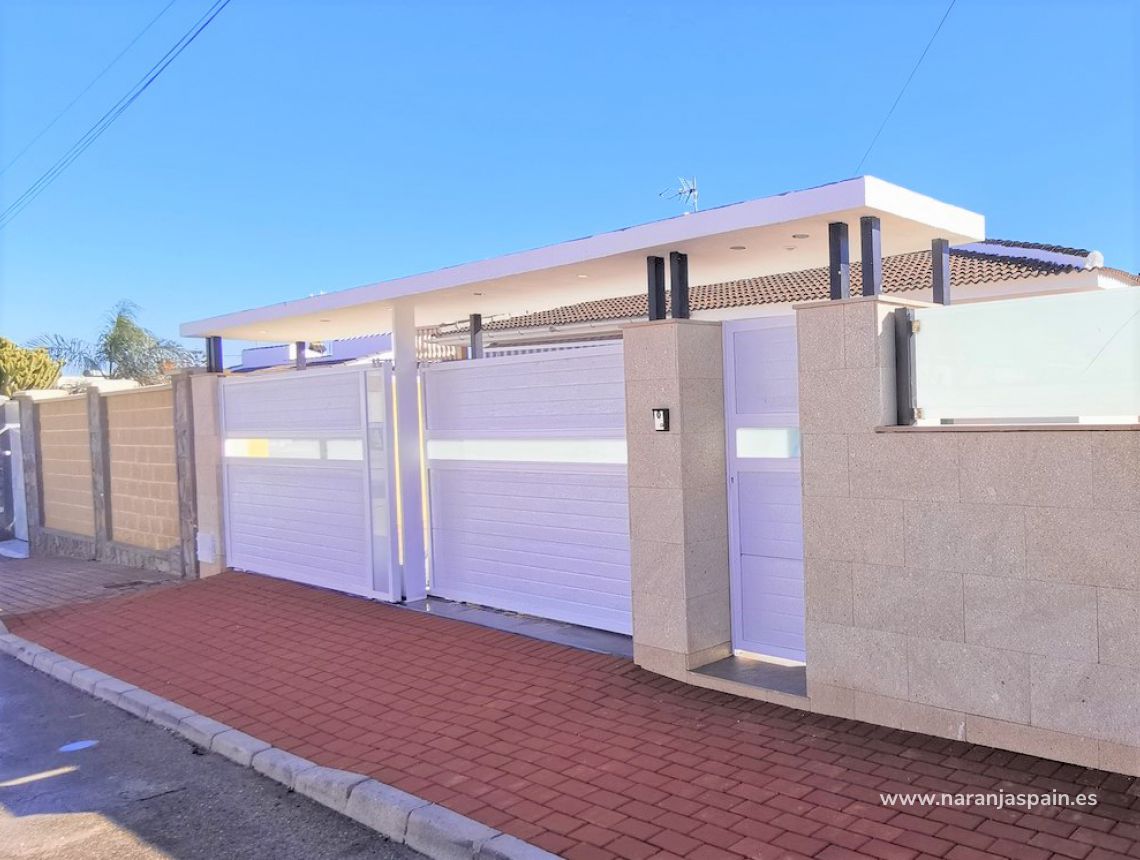 Sale - Vila - Torrevieja - Los Balcones