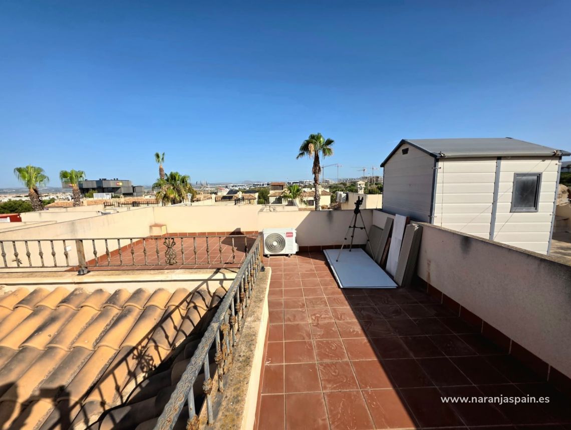 Sale - Vila - Torrevieja - Sector 25
