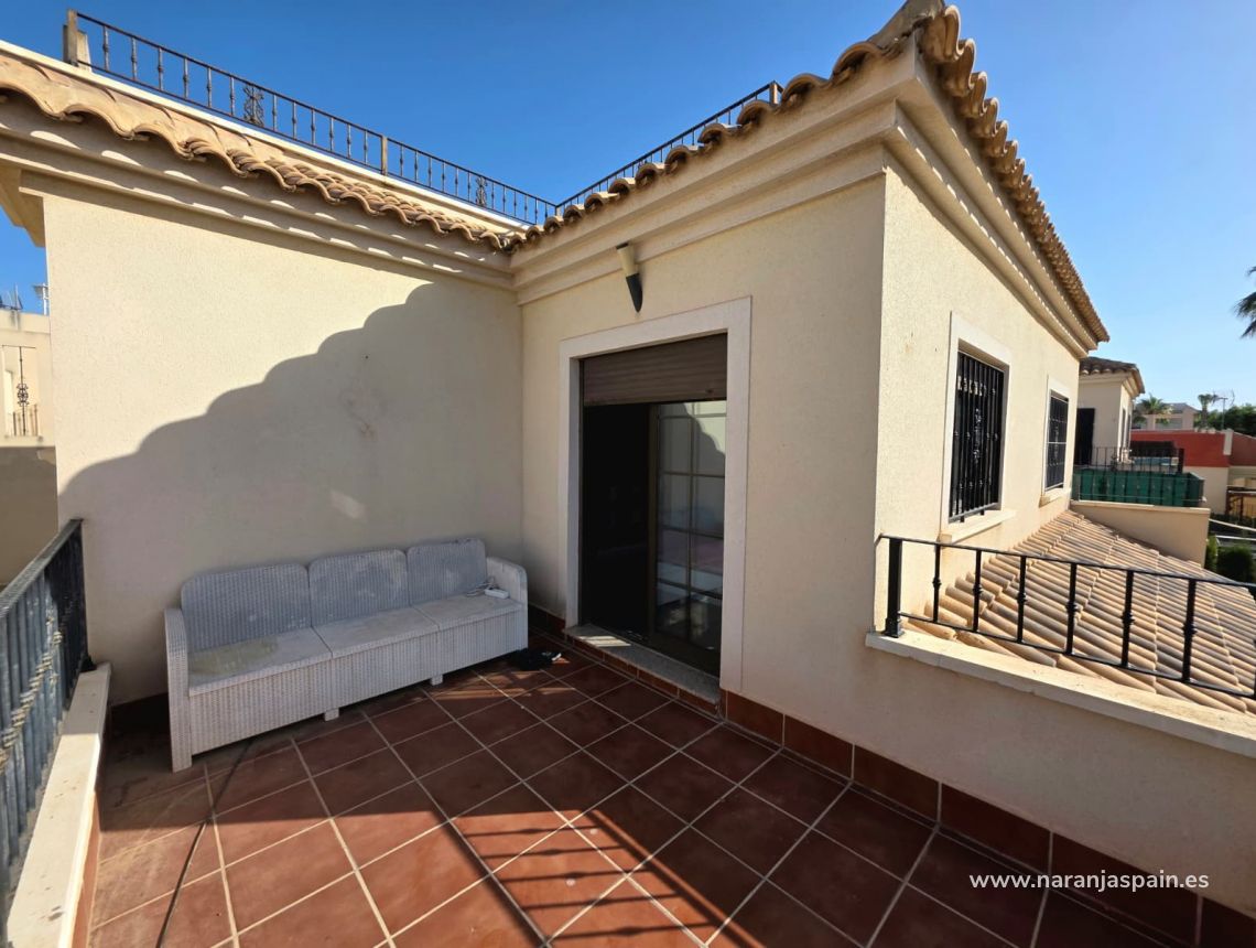 Sale - Vila - Torrevieja - Sector 25