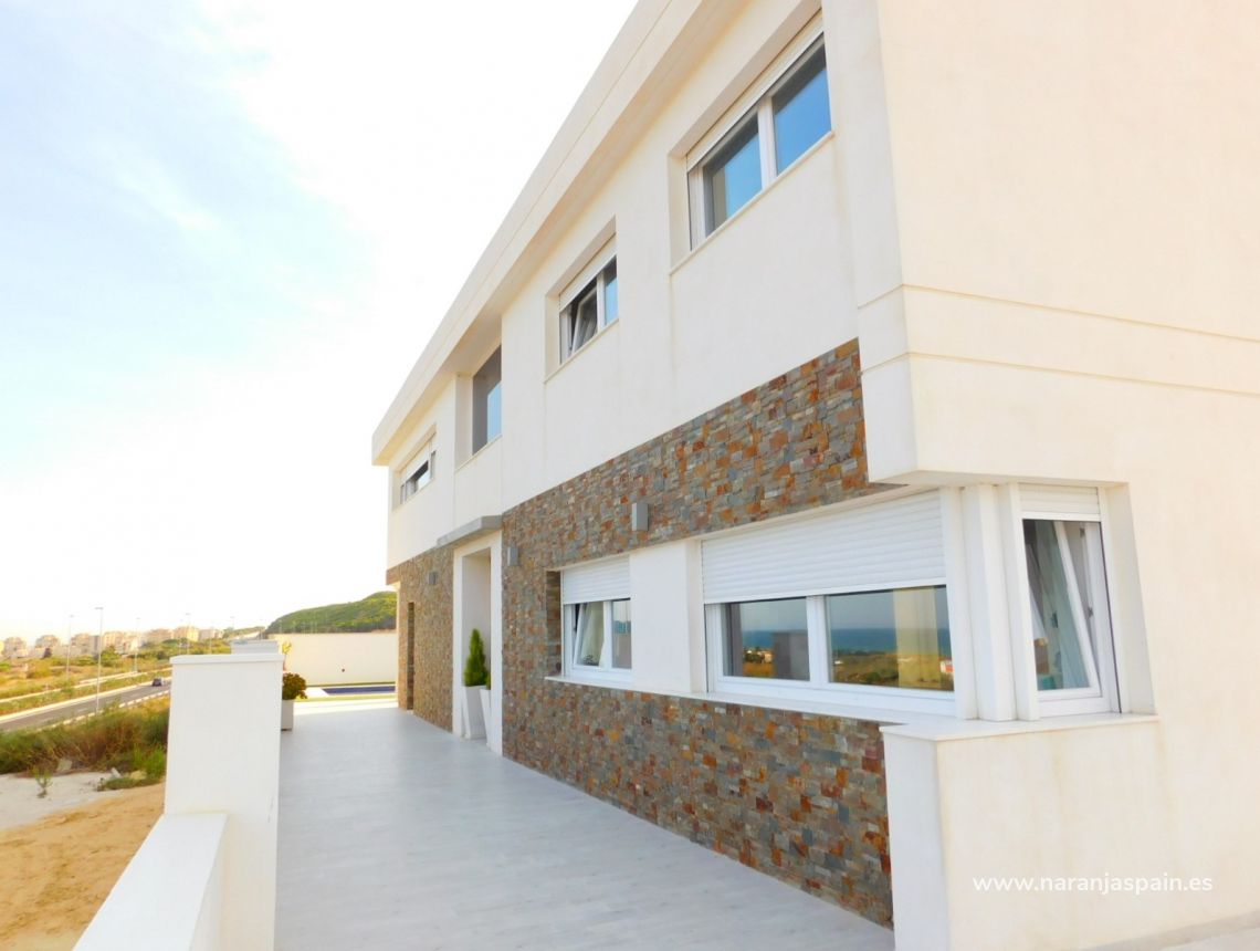 Sale - Villa - Guardamar del Segura - Els Secans