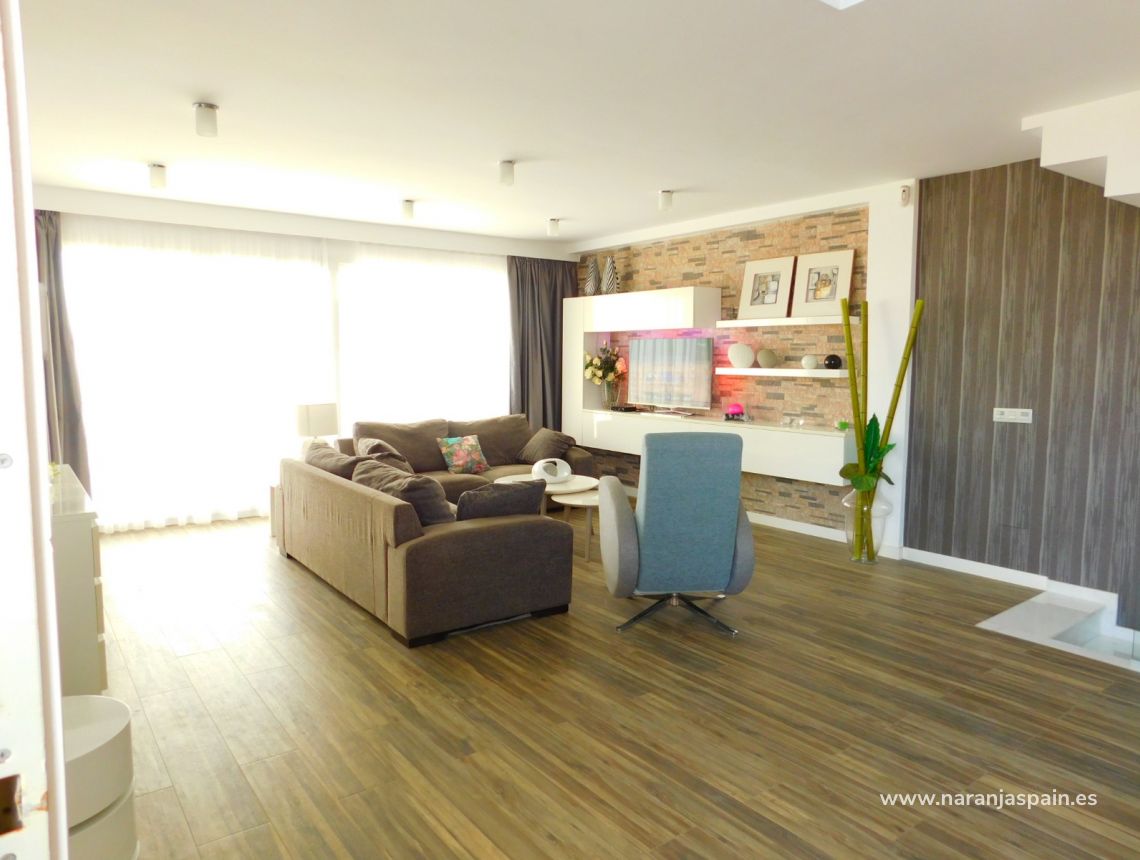 Sale - Villa - Гвардамар дель Сегура - Els Secans