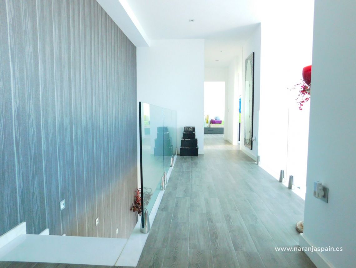 Sale - Villa - Гвардамар дель Сегура - Els Secans