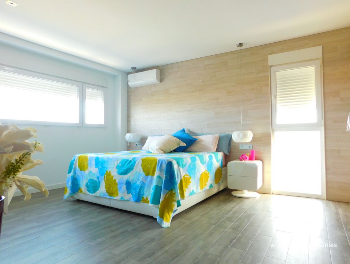 Sale - Villa - Гвардамар дель Сегура - Els Secans