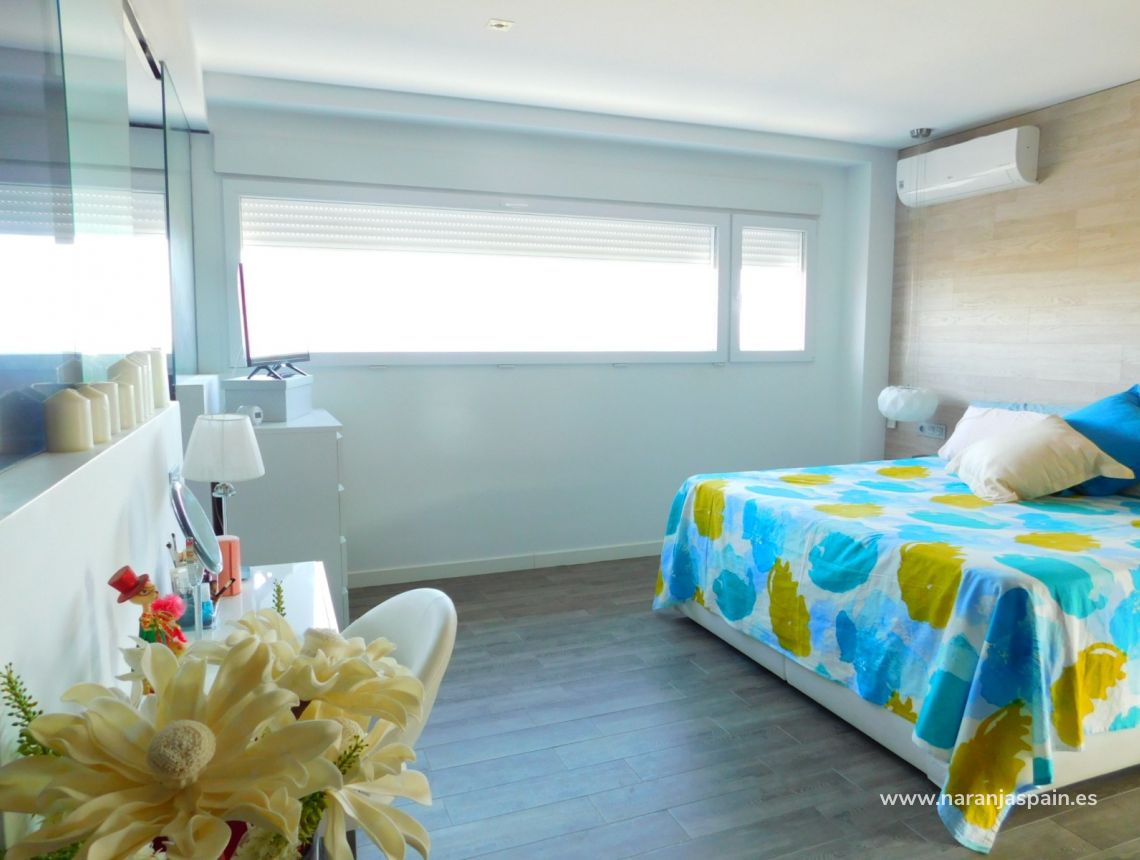 Sale - Villa - Гвардамар дель Сегура - Els Secans