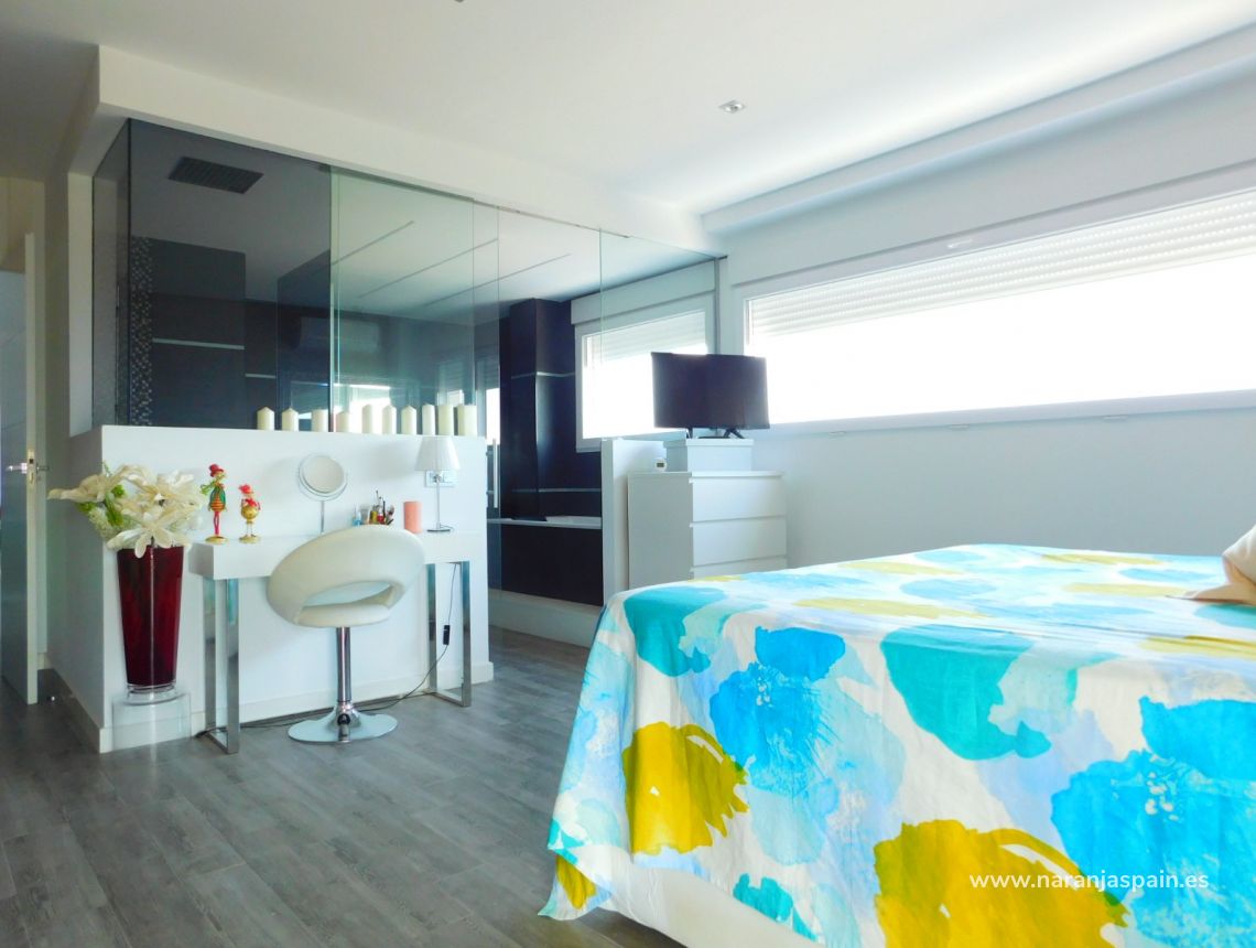 Sale - Villa - Гвардамар дель Сегура - Els Secans