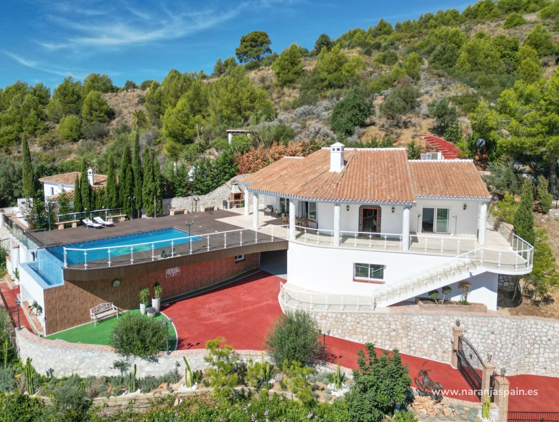 Sale - Villa - Málaga - Estepona