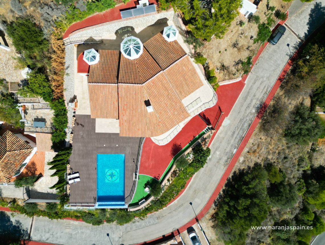 Sale - Villa - Málaga - Estepona