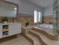 Sale - Villa - Málaga - Estepona