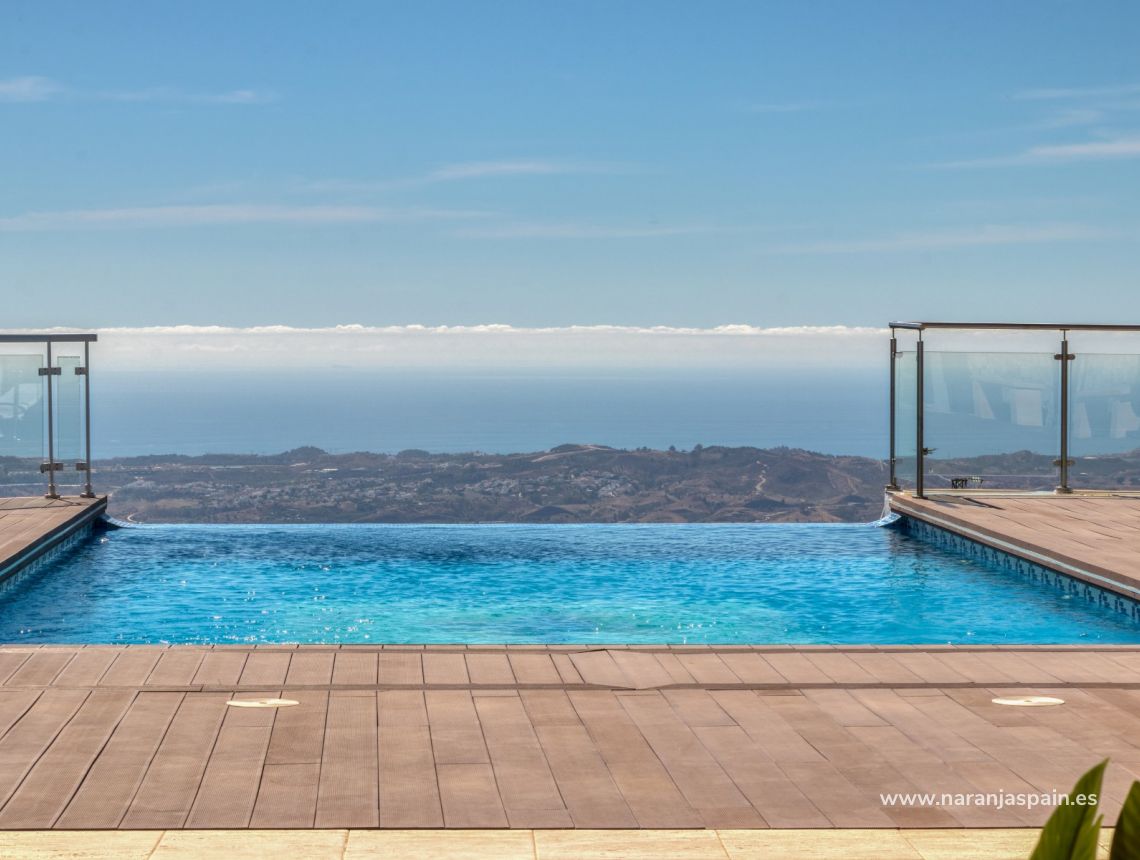 Sale - Villa - Málaga - Estepona