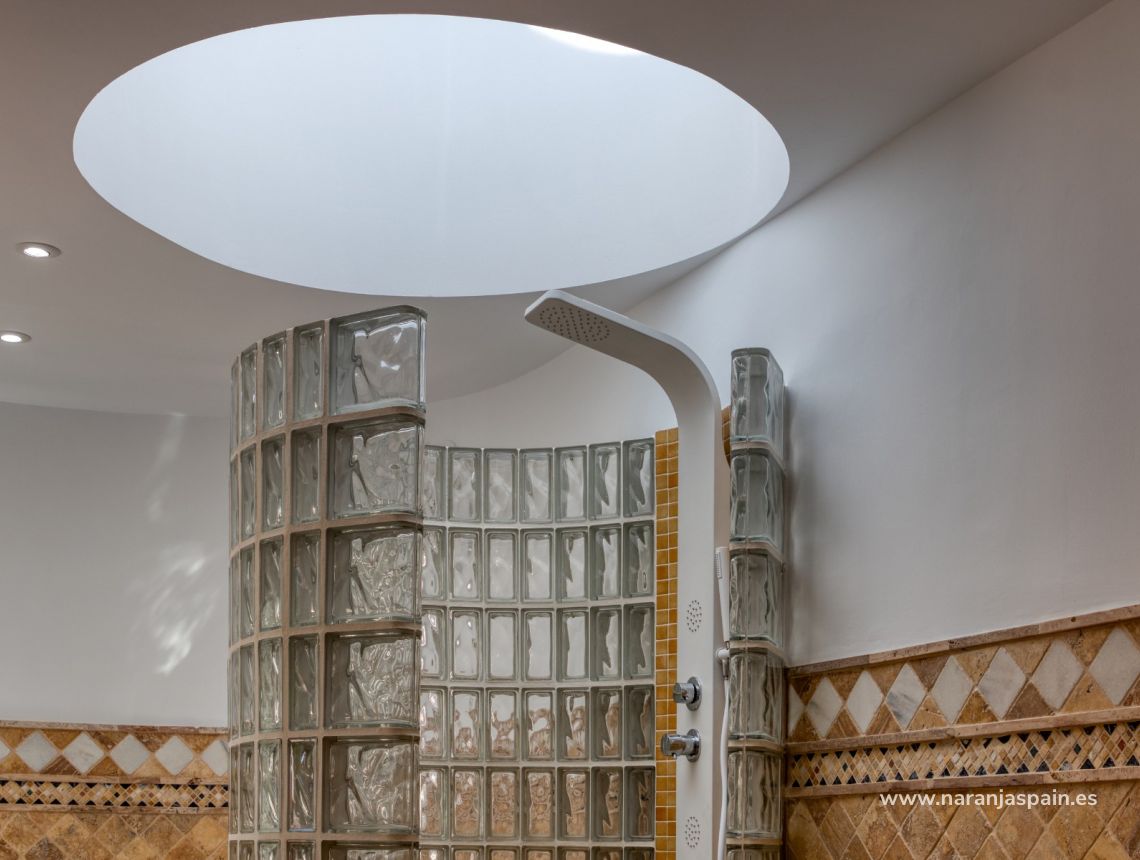 Sale - Villa - Málaga - Estepona