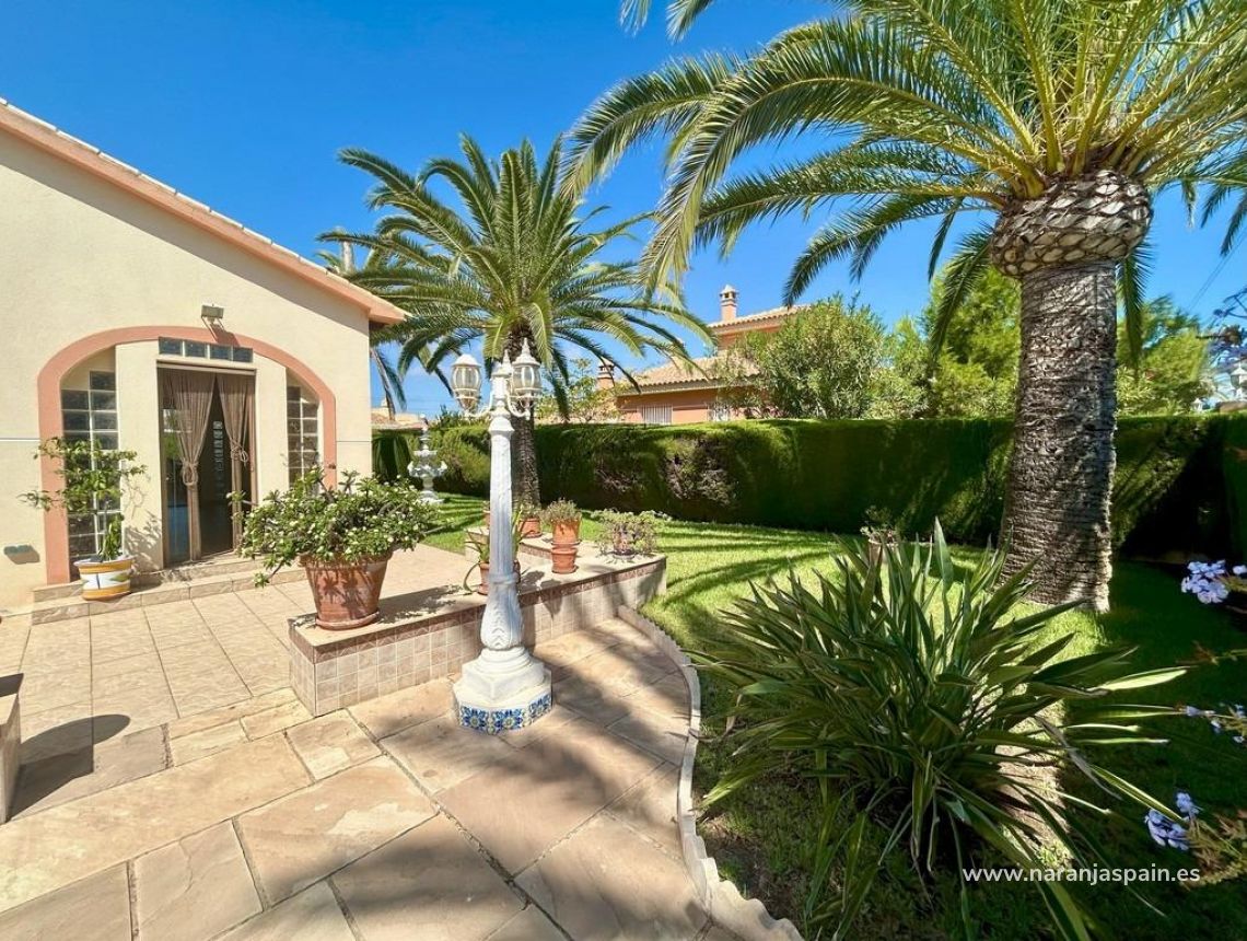 Sale - Villa - Orihuela Coast - Cabo Roig