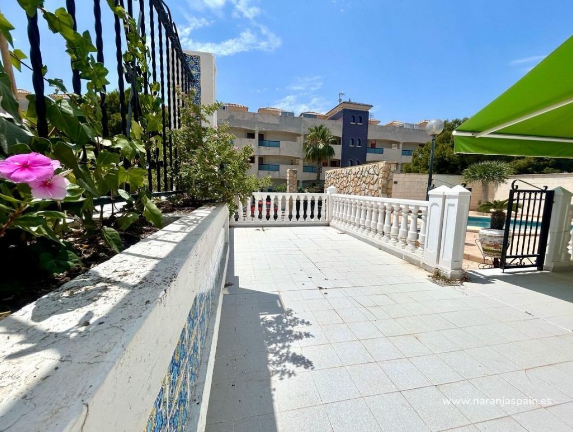 Sale - Villa - Orihuela Coast - La Zenia