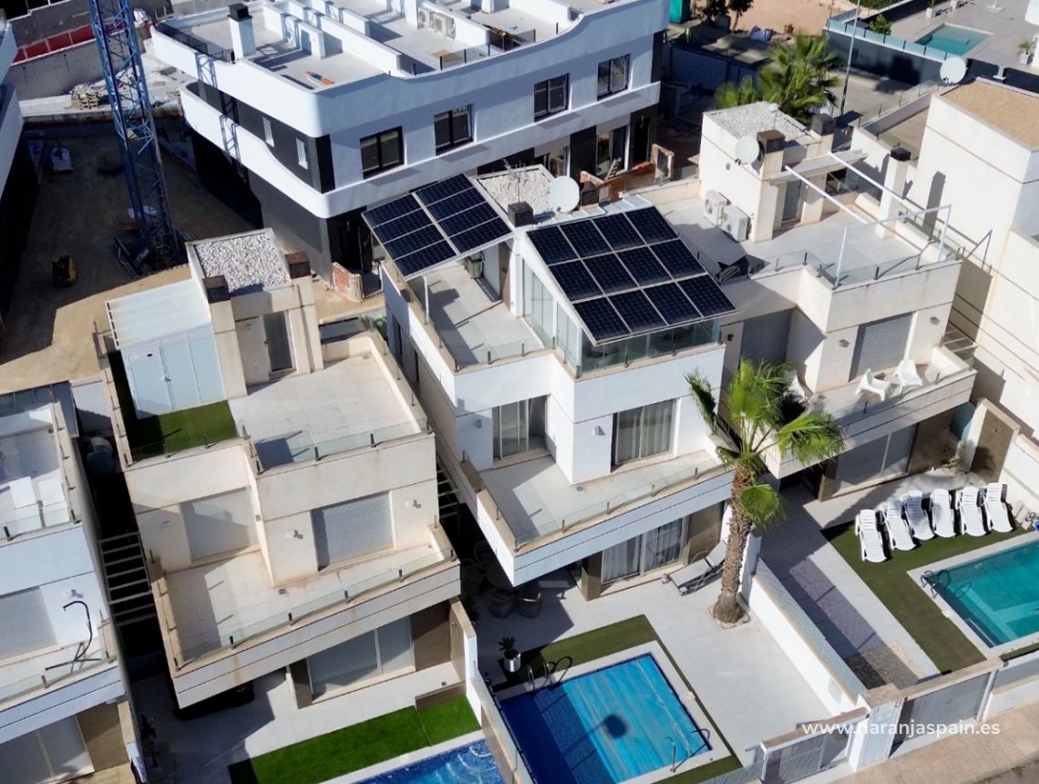 Sale - Villa - Orihuela Costa - Lomas de Cabo Roig