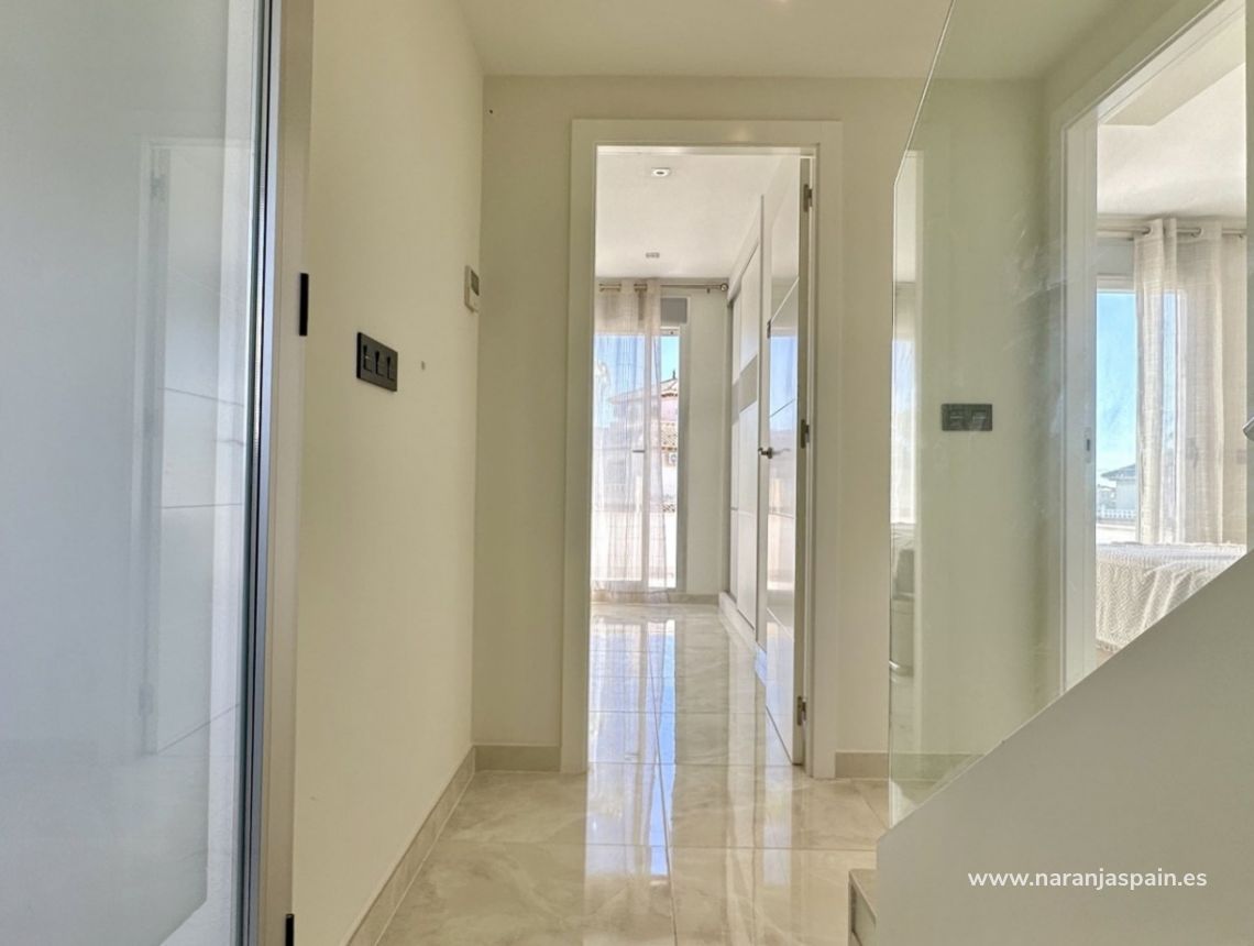 Sale - Villa - Orihuela Costa - Lomas de Cabo Roig