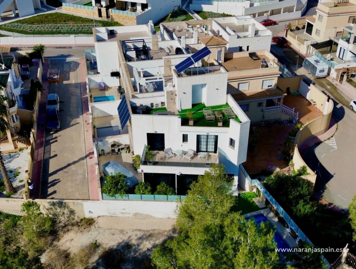 Sale - Villa - Orihuela Costa - Villamartín