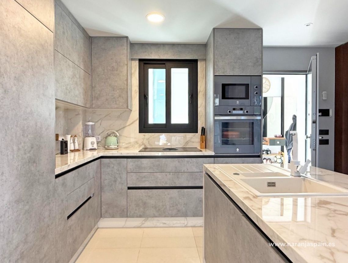 Sale - Villa - Orihuela Costa - Villamartín