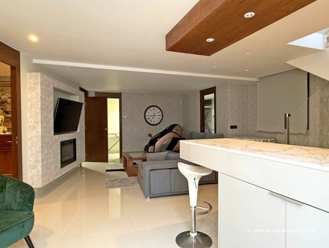 Sale - Villa - Orihuela Costa - Villamartín