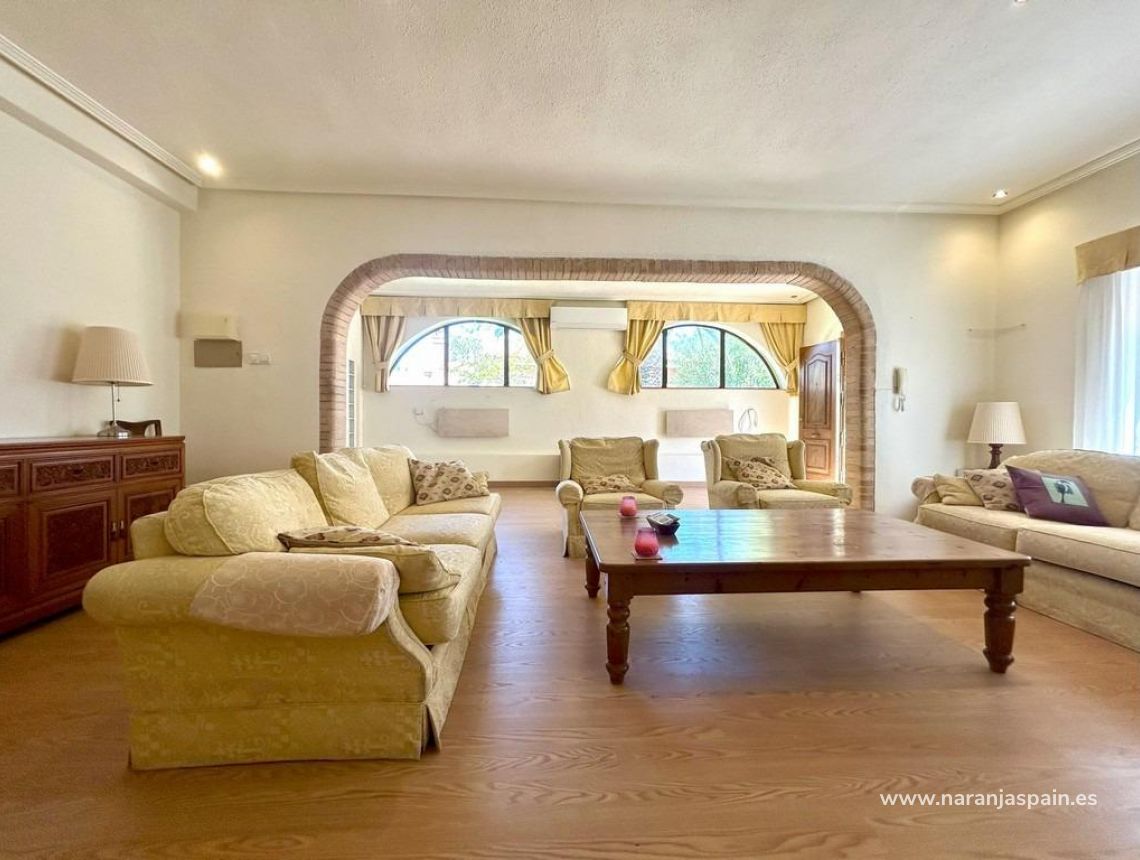 Sale - Villa - Orihuela Kusten - Cabo Roig