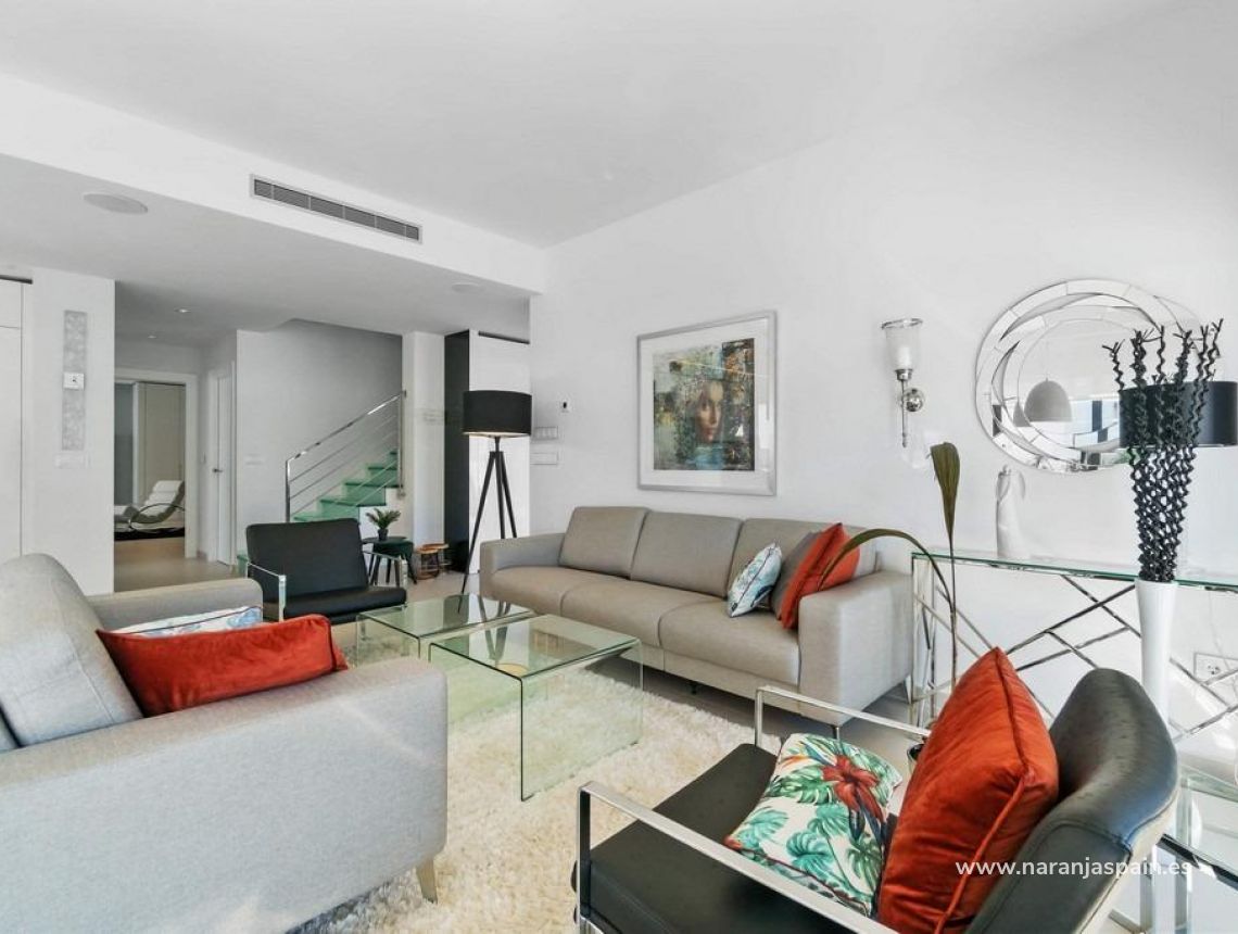 Sale - Villa - Orihuela Kusten - Campoamor