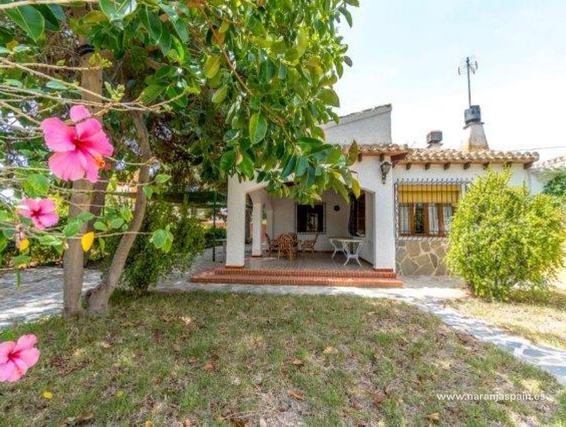 Sale - Villa - Orihuela Kusten - Punta Prima