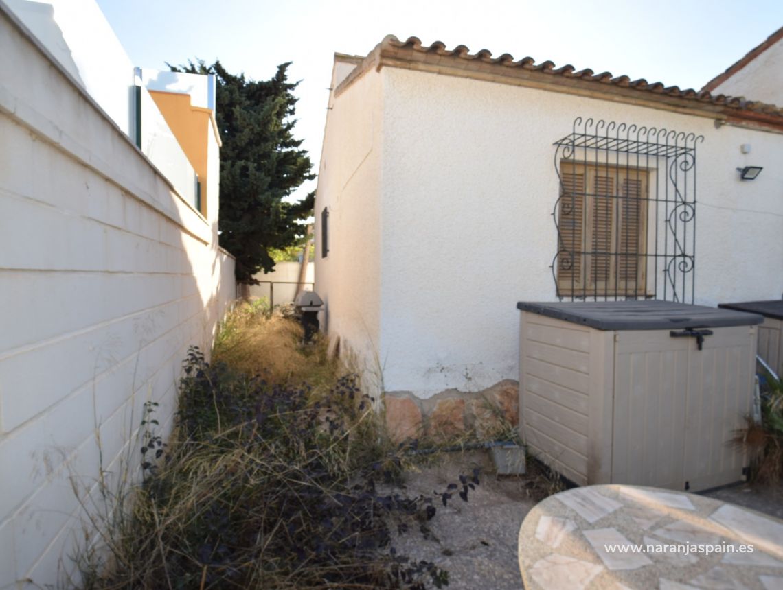 Sale - Villa - Orihuela Kusten - Punta Prima