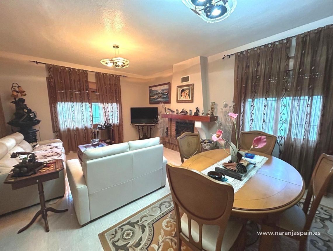 Sale - Villa - Ориуэла Коста  - Altos de Campoamor