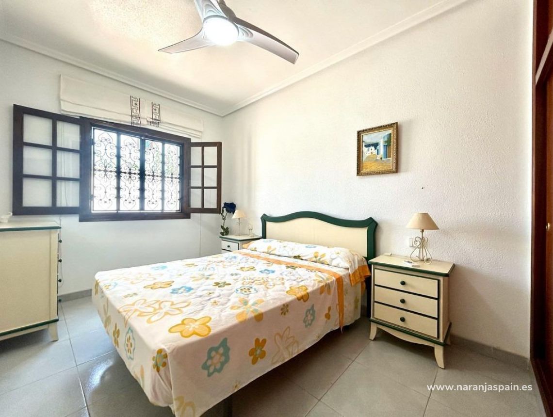 Sale - Villa - Ориуэла Коста  - La Zenia