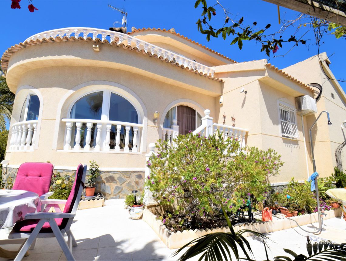 Sale - Villa - Rojales - Urb. Lo Pepin