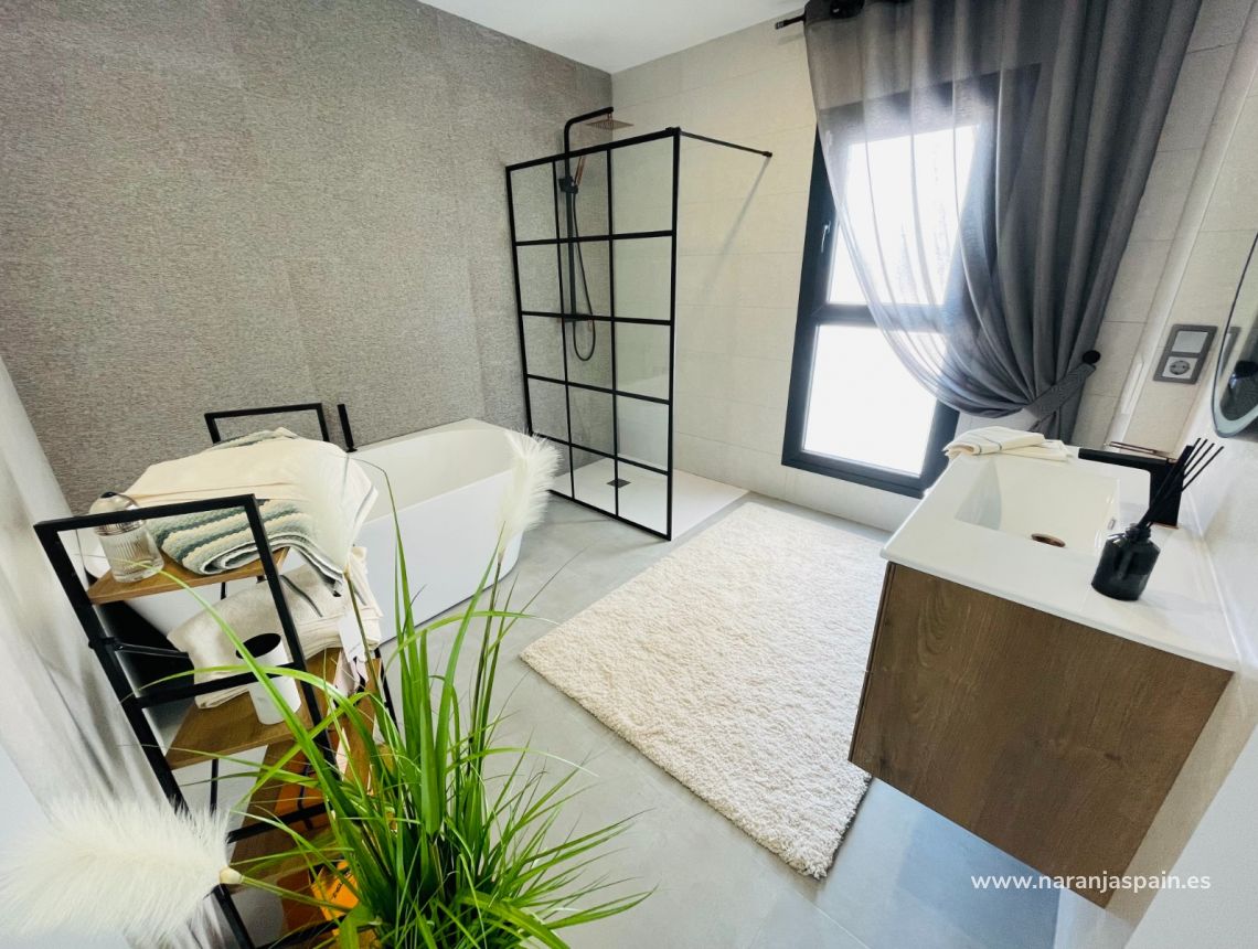 Sale - Villa - Торевьеха - Aguas nuevas 1