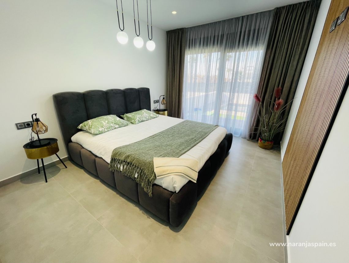 Sale - Villa - Торевьеха - Aguas nuevas 1