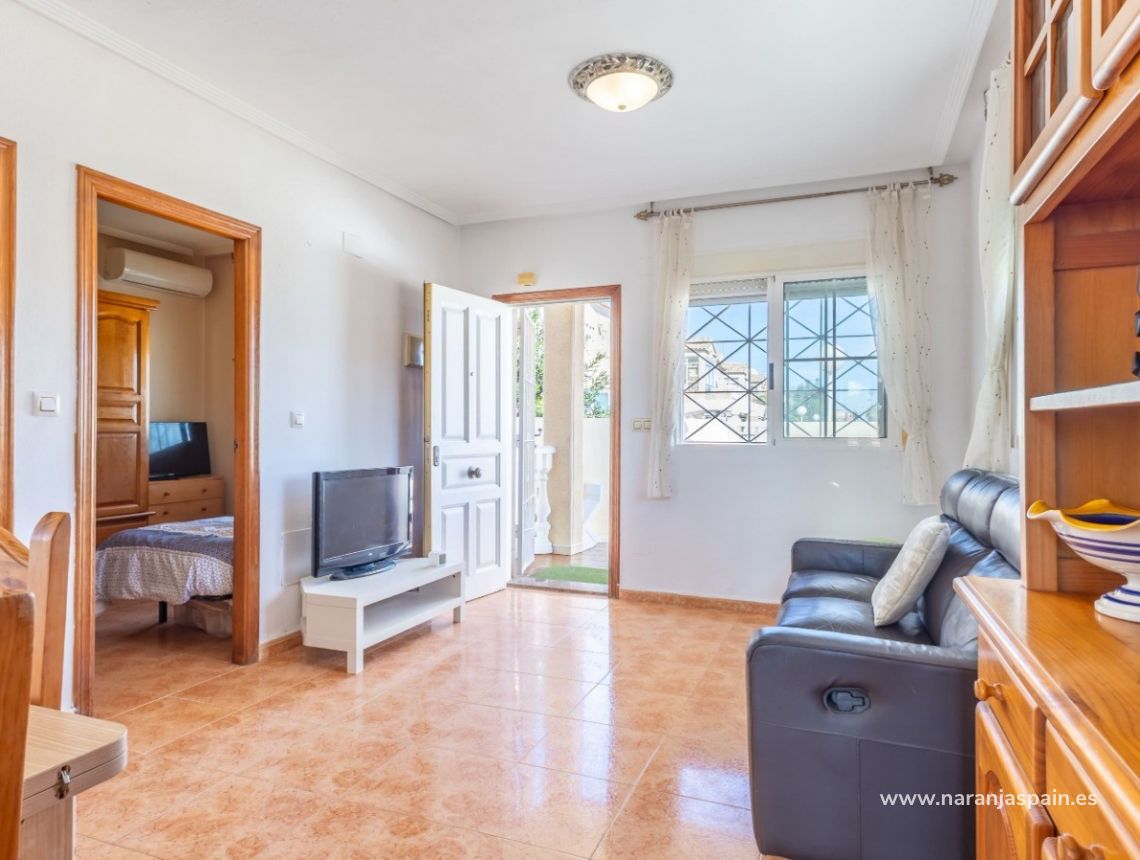 Sale - Villa - Torrevieja - Center